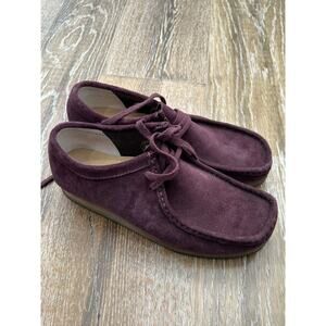 Clarks wallabees